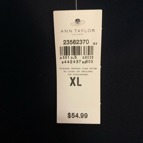 NWT Ladies pull over dress shirt blouse from ANN TAYLOR Factory.  XL. Navy blue! - Picture 6 of 6